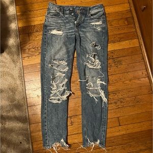 AE Tomgirl jeans